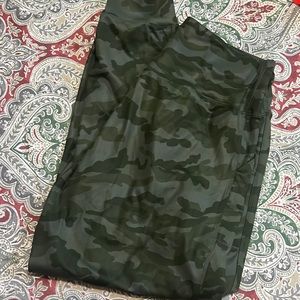 Oalka Joggers High Waist Yoga Pockets Sweatpants Sport Workout Pants Camo Green